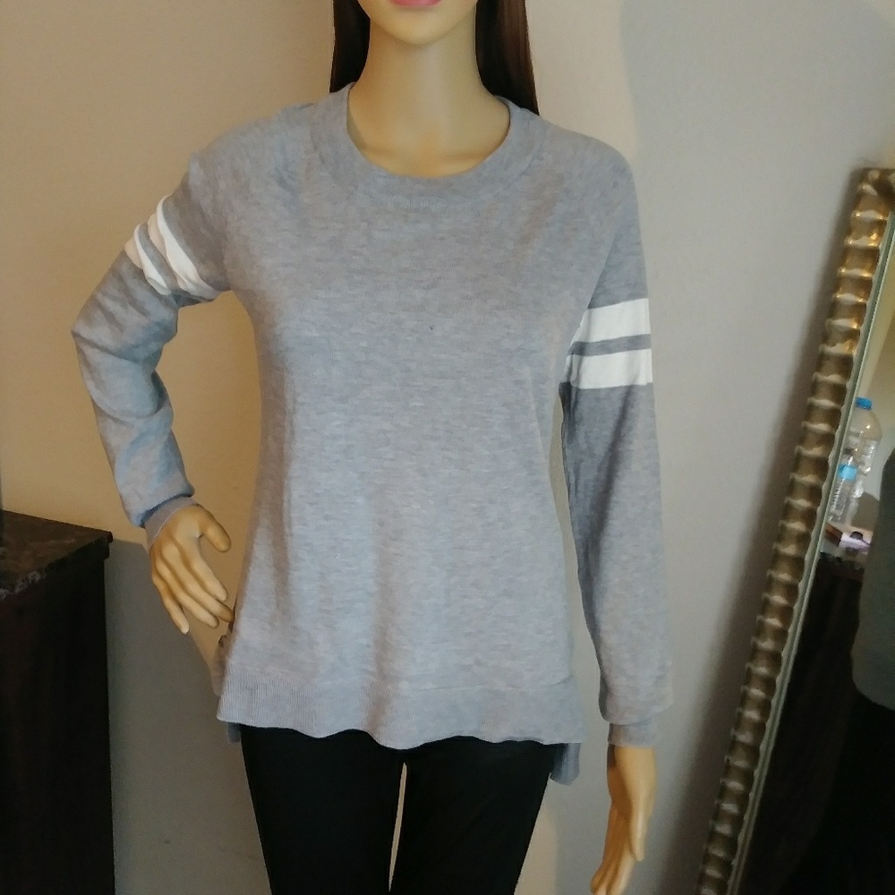 Hippie Rose brand sweatshirt in color gray